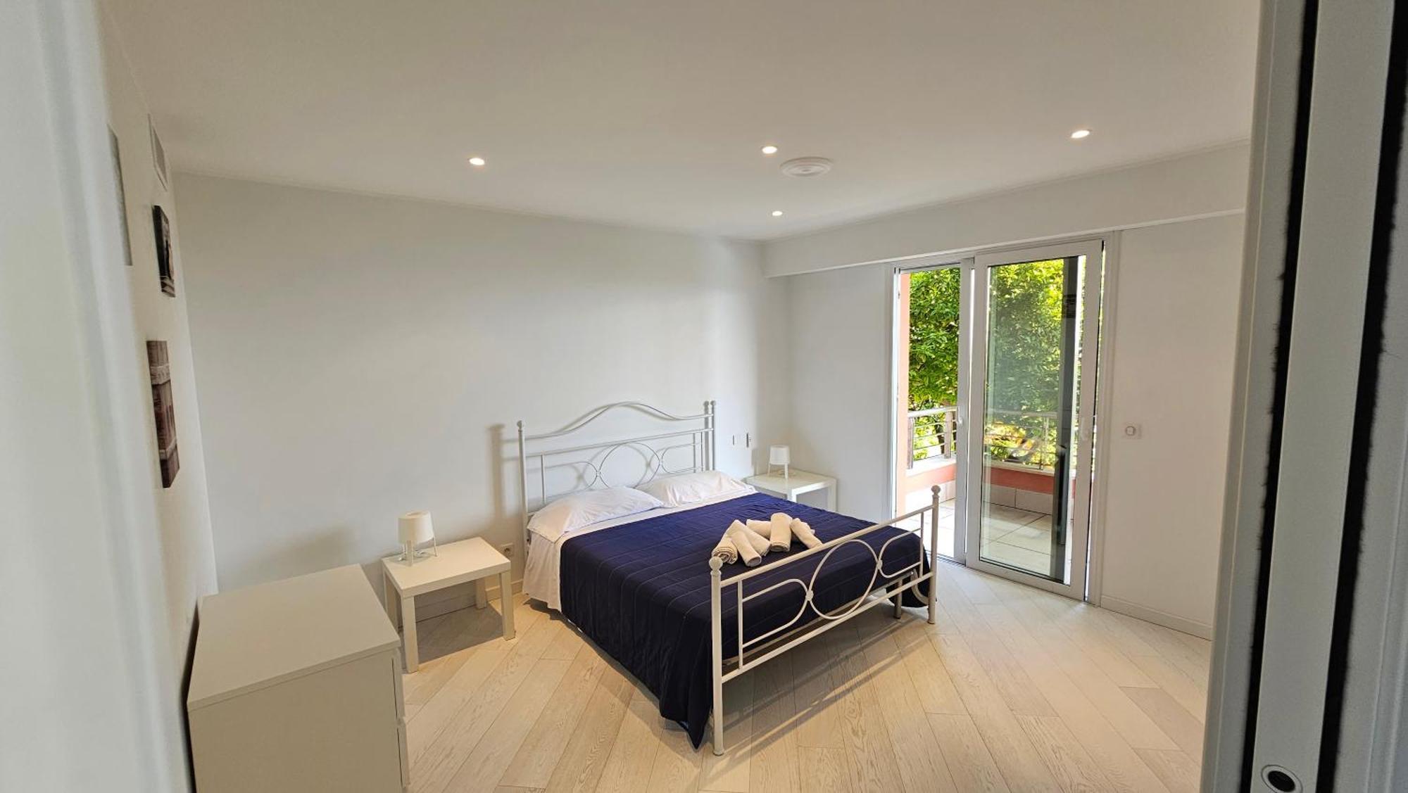 The Blue House, Lovely In The Cote D'azur For 6 People