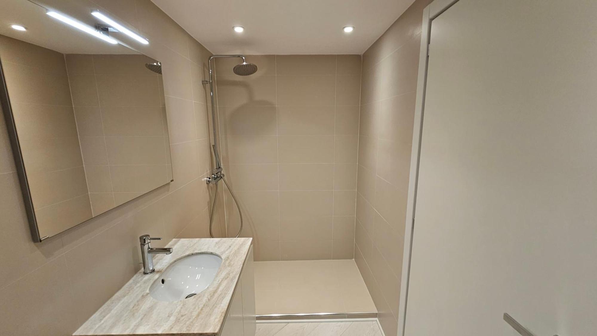 The Blue House, Lovely In The Cote D'azur For 6 People * Menton